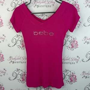 Bebe Swarovski T-shirt rhinestone bling brand new Y2K Women's Fuchsia V-Neck Tee